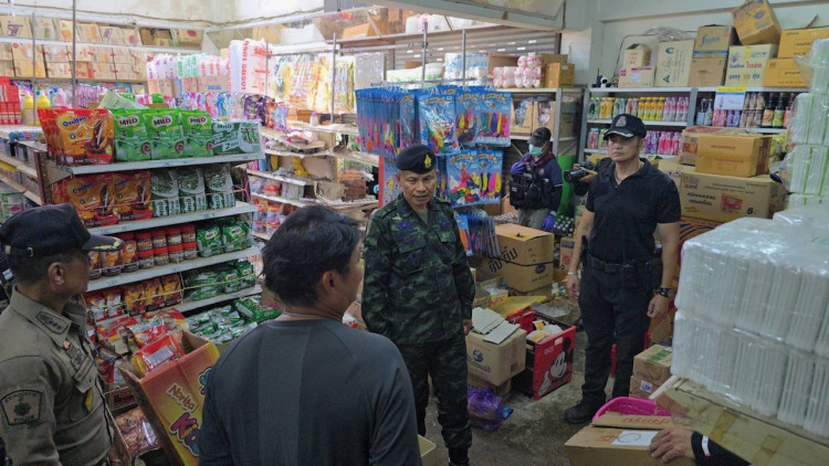 แม่ทัพภาค 4 ตรวจจุดคนร้ายวางระเบิดร้านค้า ป่วนเมืองที่ อ.ระแงะ