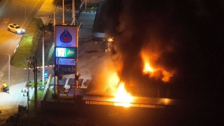 โจรใต้ป่วนรับขึ้นปีใหม่ วางระเบิดปั๊มน้ำมัน 3 จังหวัดชายแดนใต้ 11 จุด