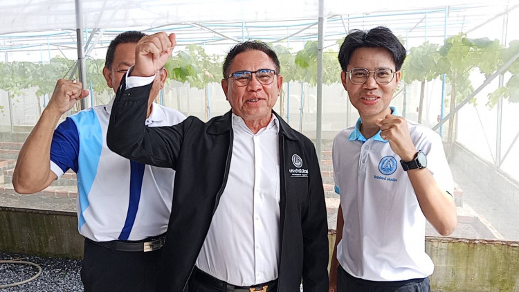 ”ไพเจน“ เรียกร้องชาวสงขลาเลือก”อภิสิทธิ์“เป็นนายกฯ หนุน ปชป.